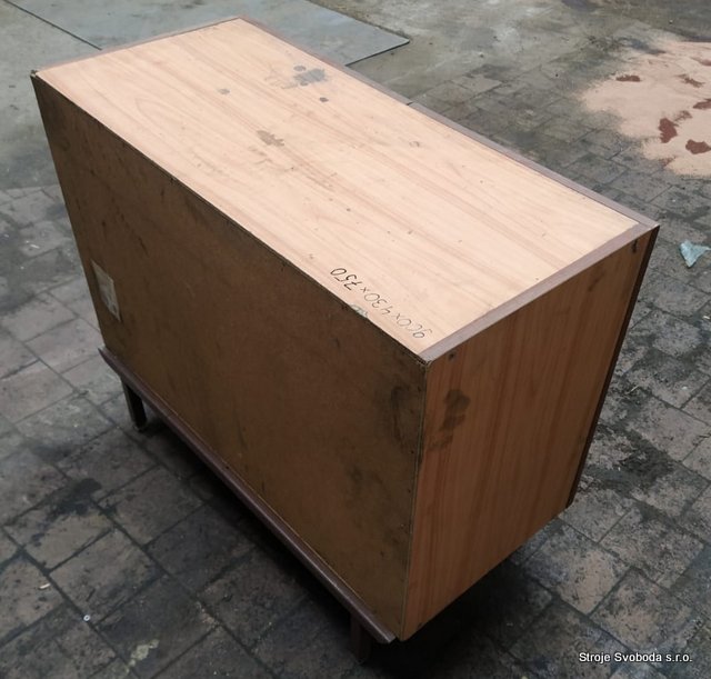 Skříň dřevěná 900x430x750 (Skrin drevena 900x430x750 (3).jpg)